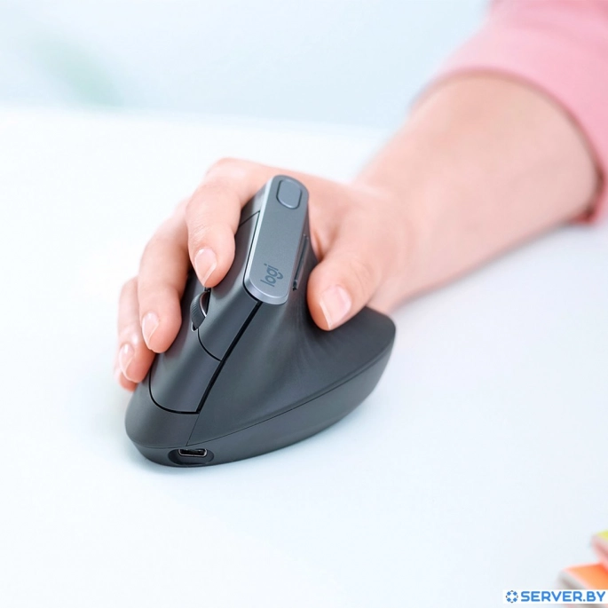 Вертикальная мышь Logitech MX Vertical. Фото3